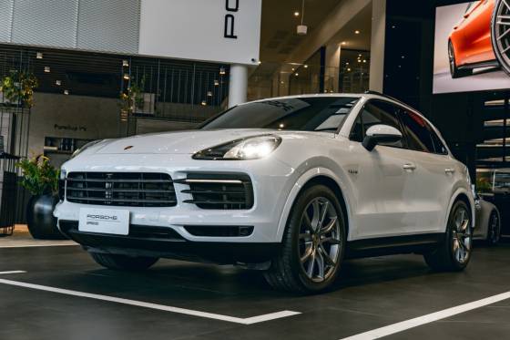 PORSCHE CAYENNE 3.0 V6 E-HYBRID AWD TIPTRONIC S